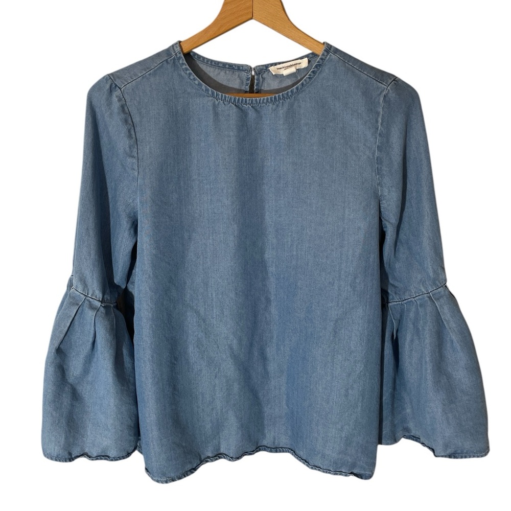 B7- Size Small - beachlunchlounge - linen Denim Top - bell 3/4 sleeve